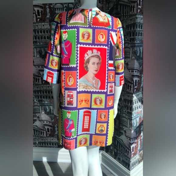 Colorful dress! - Picture 7 of 8